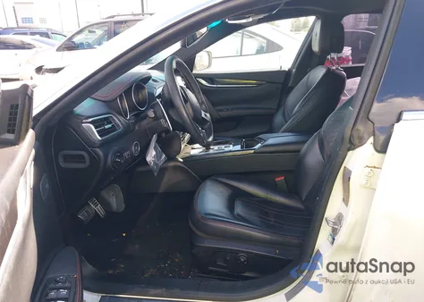 2016 Maserati Ghibli z USA, uszkodzony, nr VIN ZAM57XSA4G1175724